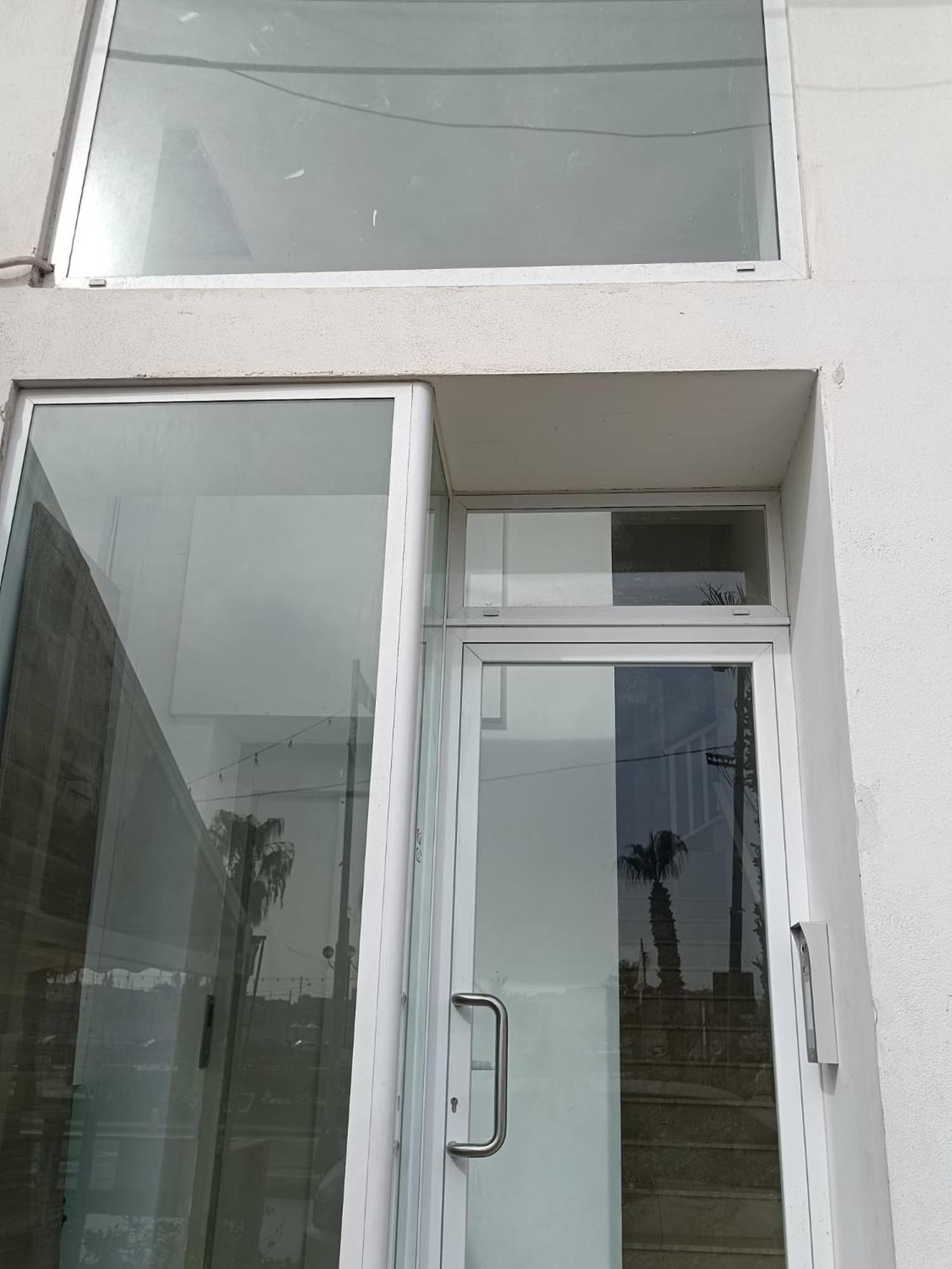 Seafront Beautifully Furnished 2 Bedrooms Gogzr-3 Gzira Eksteriør billede